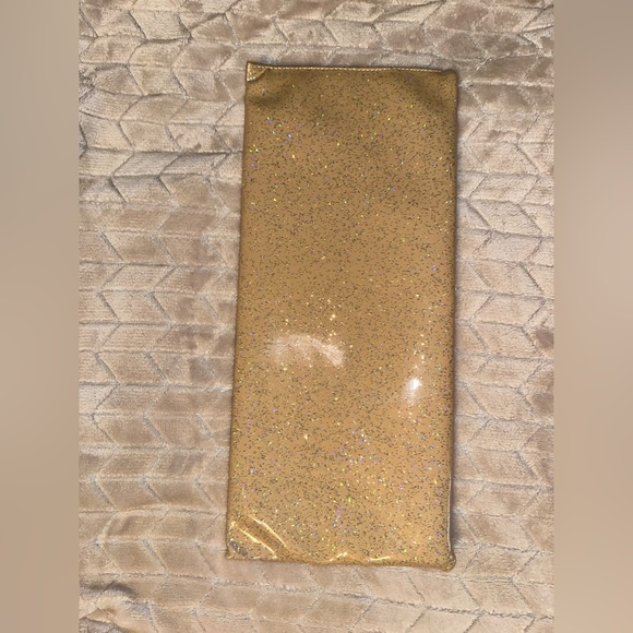 Consuela Thelma Zipper Tote - Picture 13 of 15